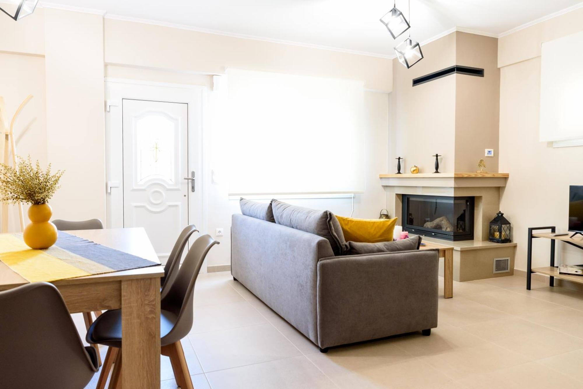 Afroditi'S Delux Apartment Монемвазия Экстерьер фото